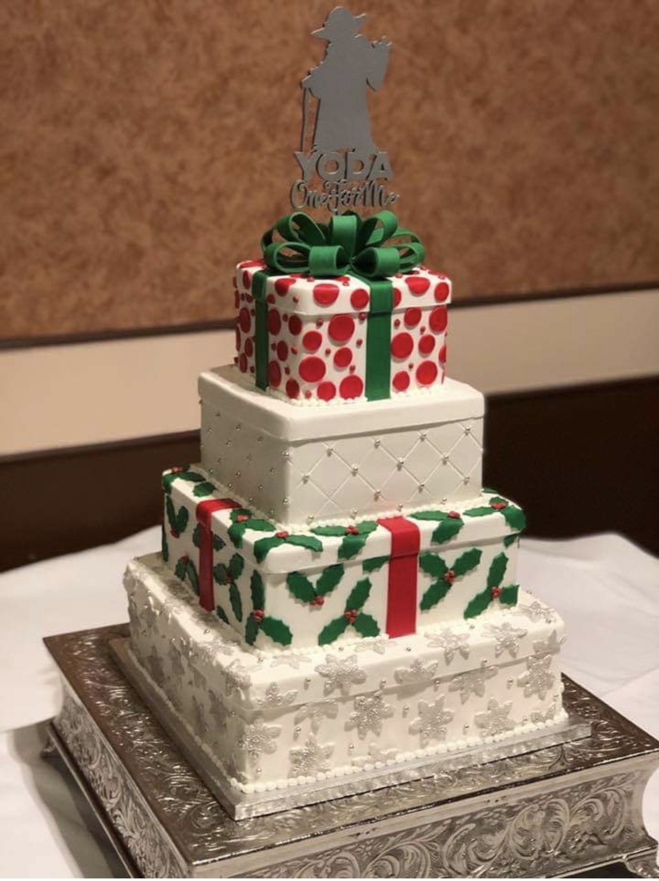 winter wedding cake gift wrap