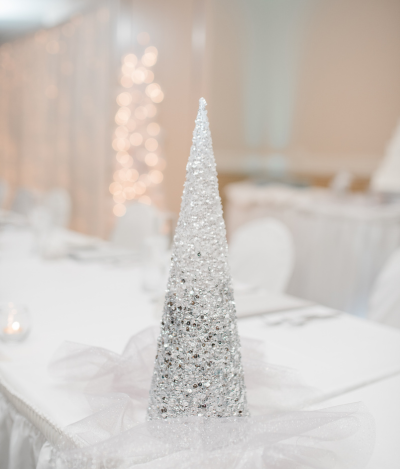 holiday wedding decor